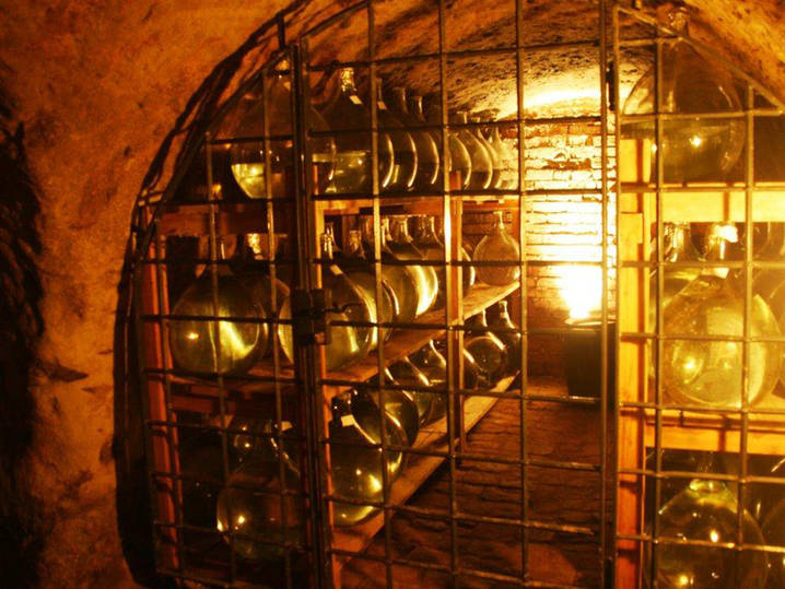 Von Hexen und anderen Geschichten, die dem Fass den Boden ausschlagen – eine Führung durch die Felsenkeller Nürnbergs