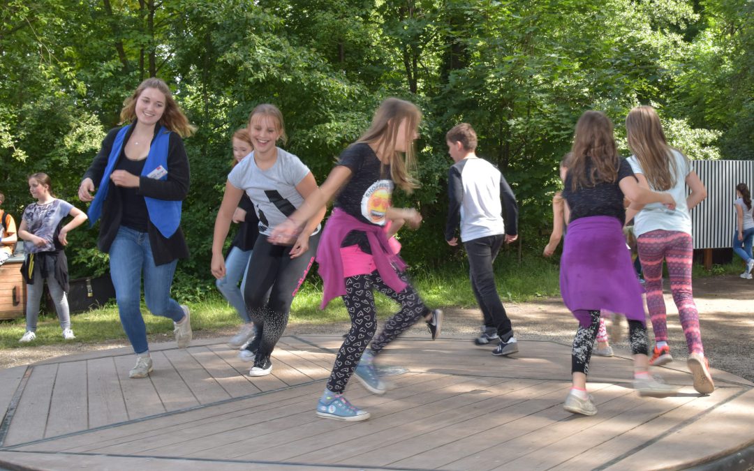 „In Bewegung“ auf dem Erfahrungsfeld